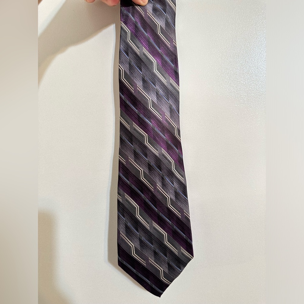 EUC STAFFORD 100% Silk Patterned Tie